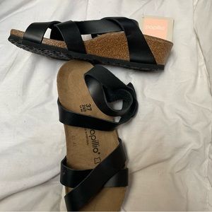 NEW w /tags PAPILLIO  “ LOLA” SANDAL in black size EU 37